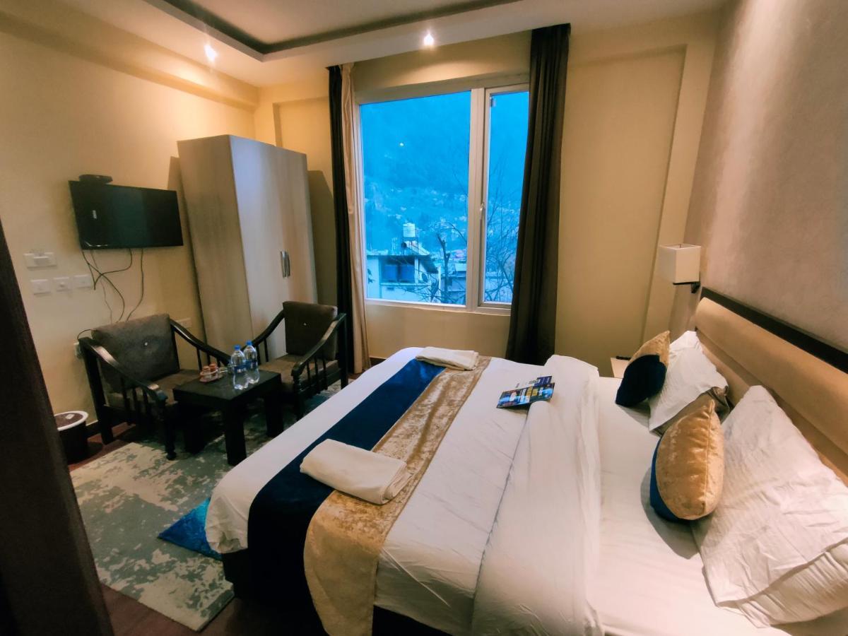 Hotel Royal Residency Маналі Екстер'єр фото