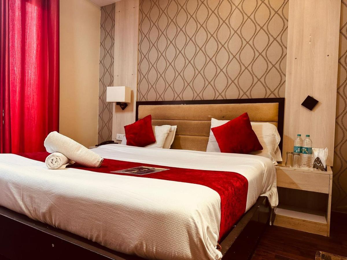 Hotel Royal Residency Маналі Екстер'єр фото