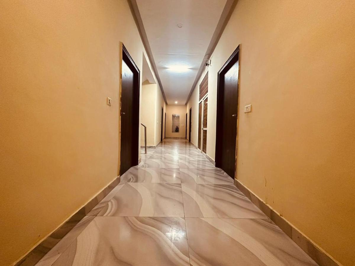 Hotel Royal Residency Маналі Екстер'єр фото