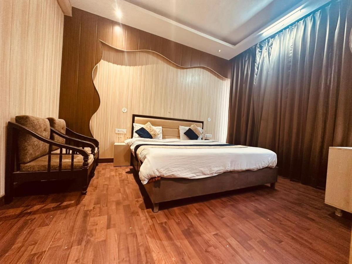 Hotel Royal Residency Маналі Екстер'єр фото